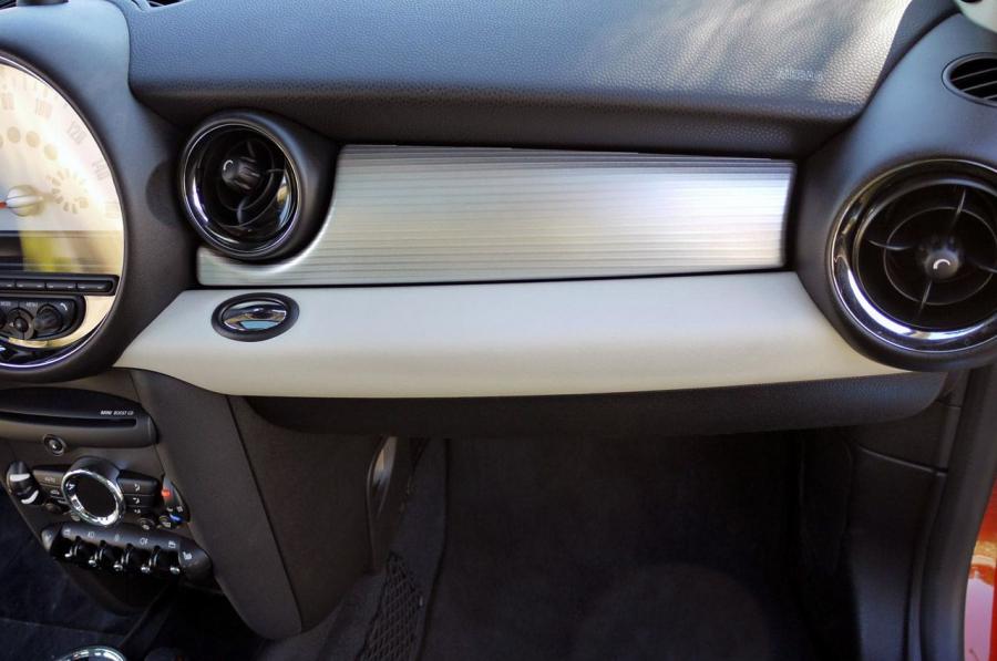  Mini Cooper S 2011 года  (фото 14 из 71)